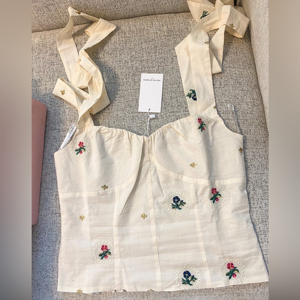 Petite Studio Cream Floral Embroidered Top